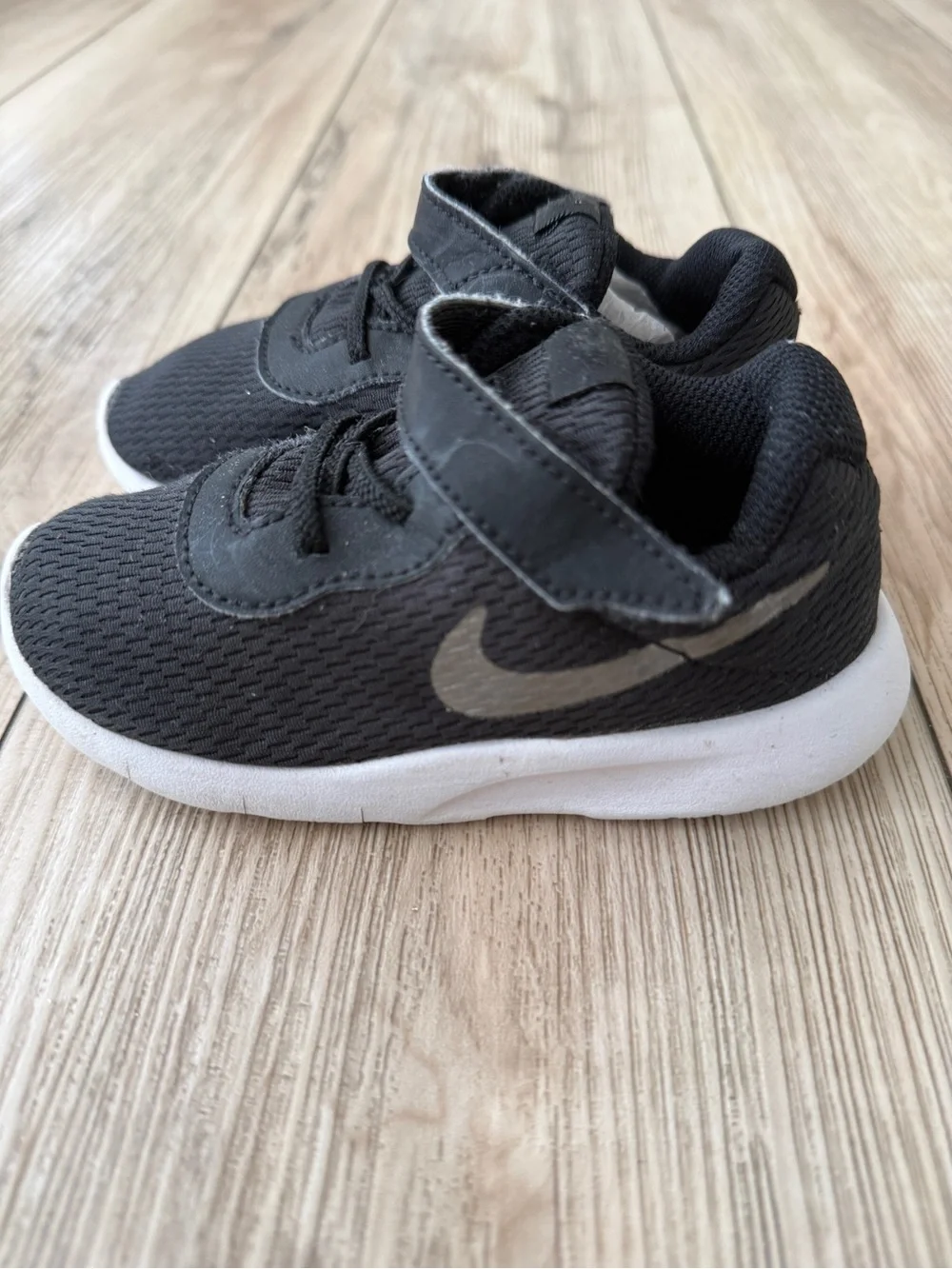 Nike toddler Athletic Sneaker - Charcoal Gray with Velcro Strap